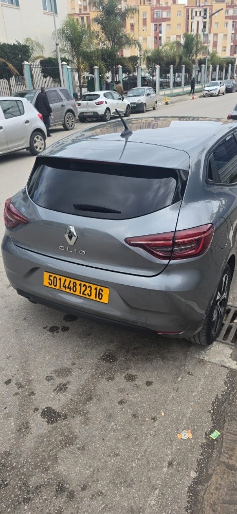 clio 5 - 8