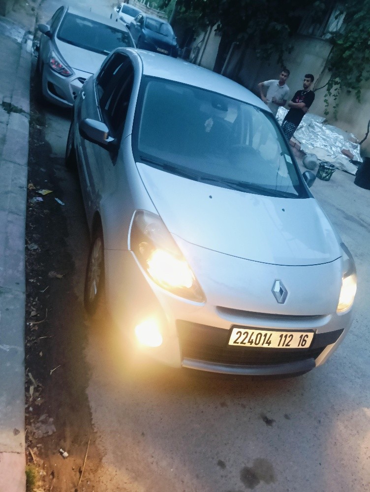Clio 3 Dci 2012 Night and day - 4