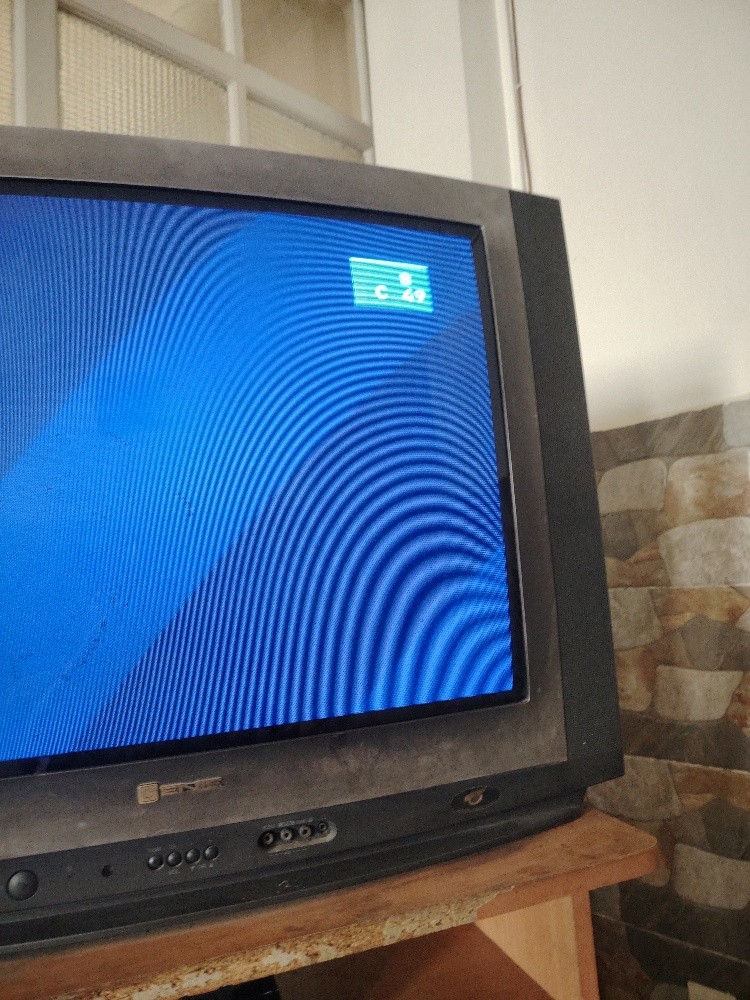 Télévision ENIE flatrone  (CRT) - 2