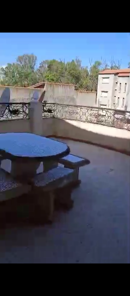 Villa à vendre avec titres de pro - 3
