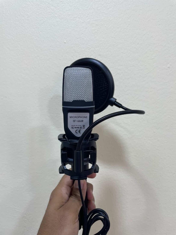 Une souris  Microphone gaming - 4