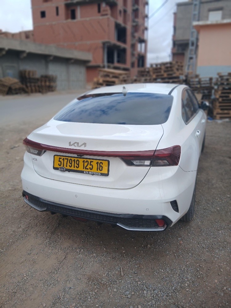 kia k3 - 2