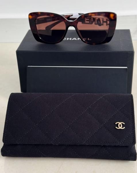 CHANEL - 1