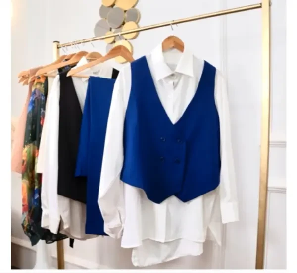 Pontalon et chemises et gilet - 1