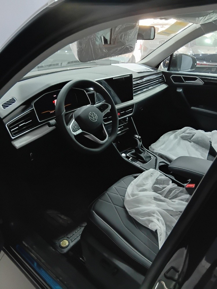 geely coolray - 6
