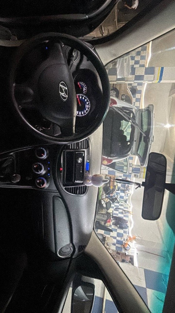 Hyundai  i10 - 8