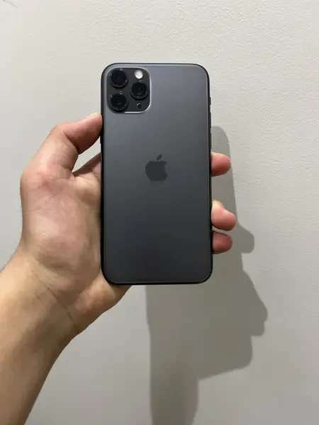Apple  IPhone 11 Pro - 1