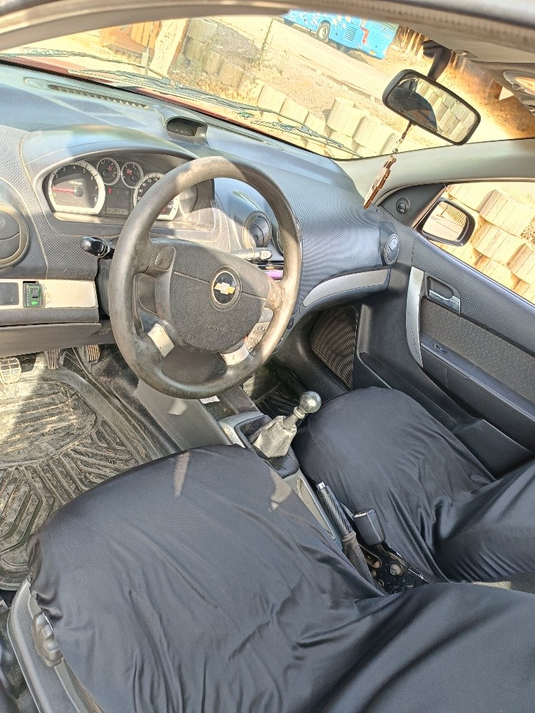 Chevrolet aveo 1.5  - 11