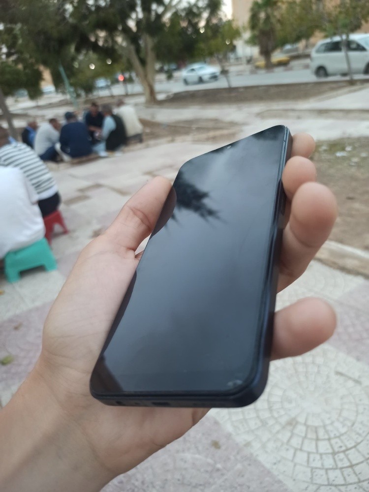 realmi c 33 - 4