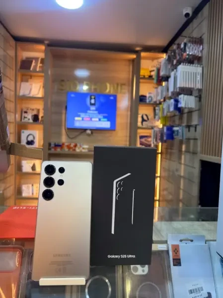 Samsung Galaxy S25 Ultra - 1
