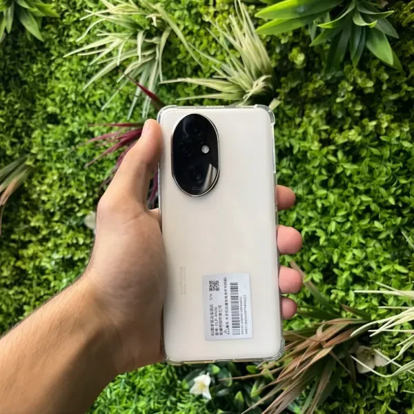 Honor 200 pro - 1