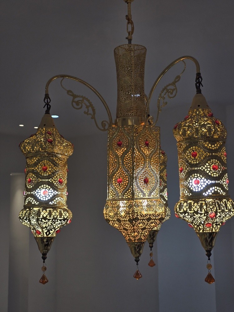 lustre - 2