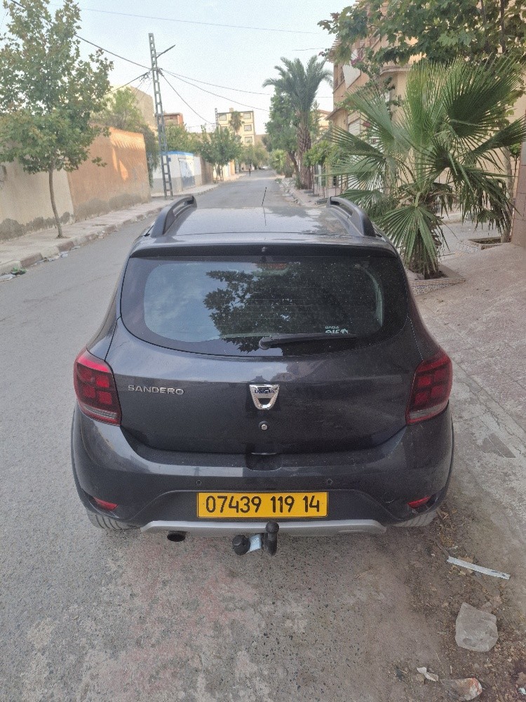 Dacia sandero - 3
