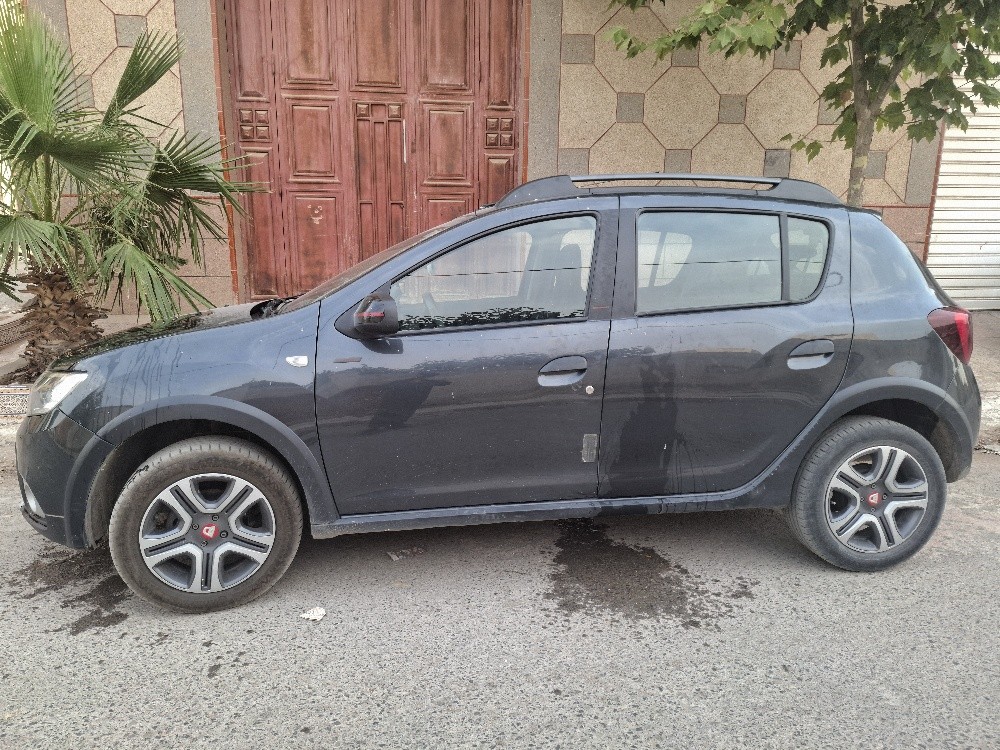 Dacia sandero - 4