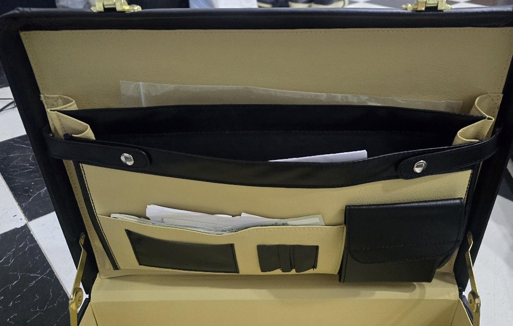 valise diplomatique - 5