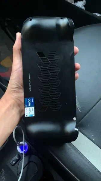 OneXPlayer 1S ---- Intel Core I7- - 1