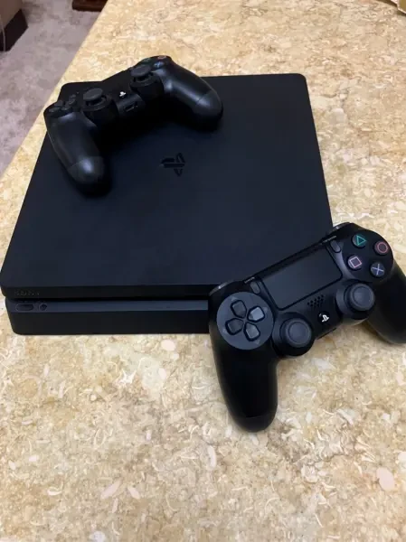 Playstation 4 Slim En Ligne - 1