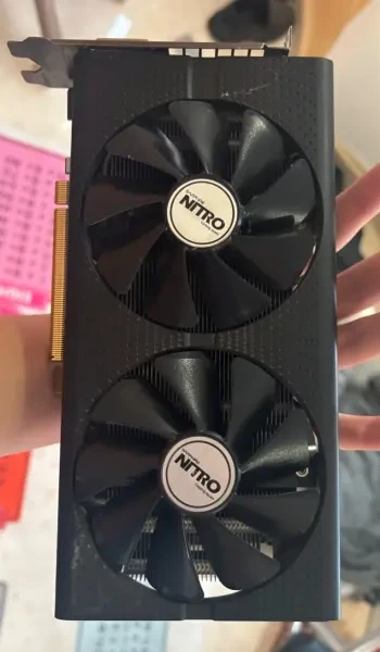 Rx 580 8gb 2048 sp sapphire nitro - 1
