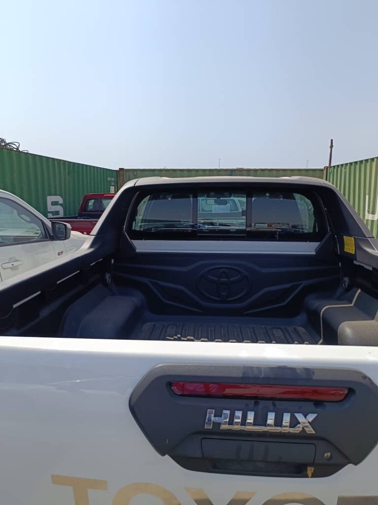  Hilux adventure 2.8 la tout options - 4