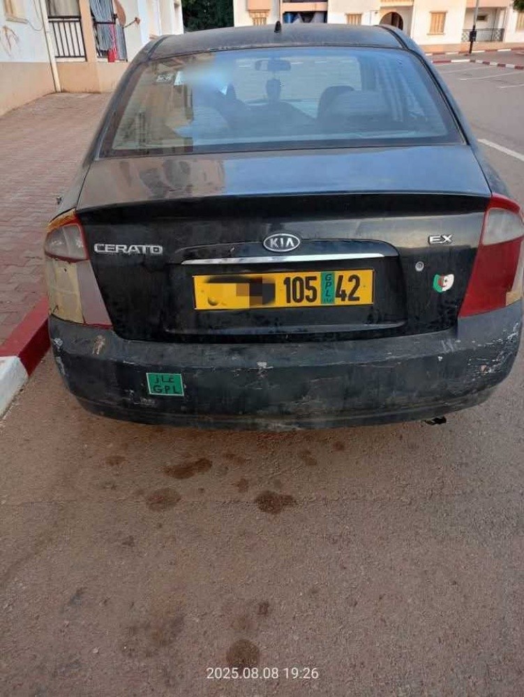 كيا سيراتو 2005 - 7