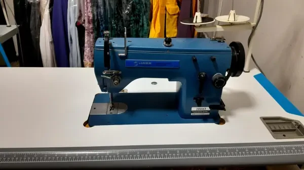 Machine À Coudre - 1