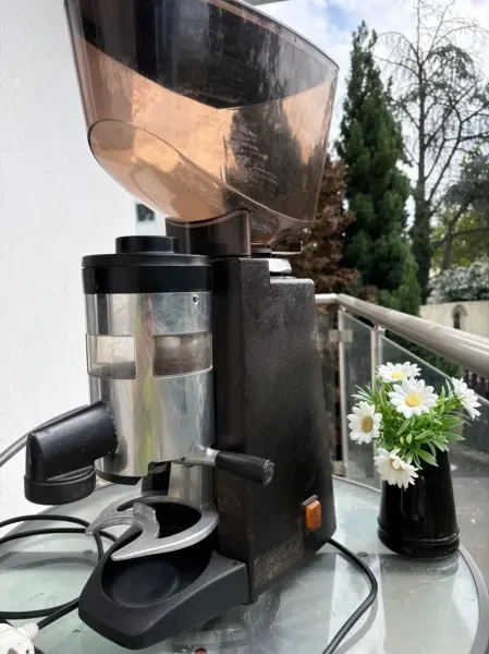 ROBOT - 1
