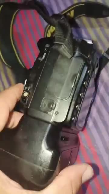 نيكون دي80 - 1