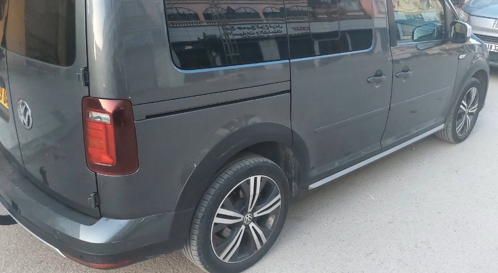 caddy alltrack 2019 - 4