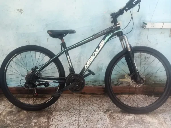 Vélo En Bon État - 1