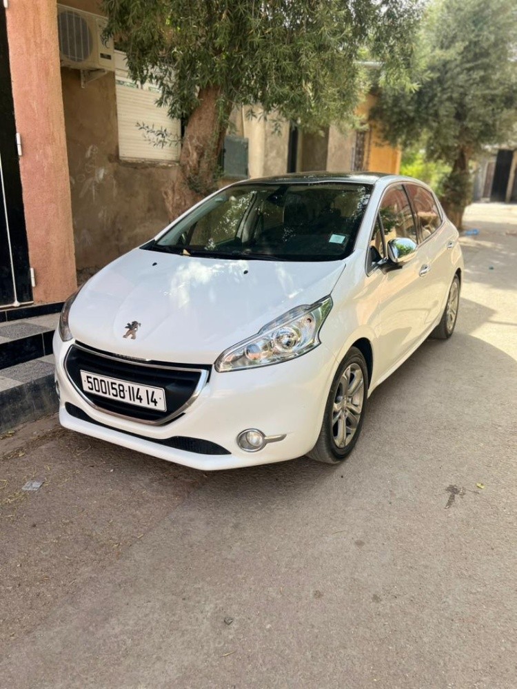 بيجو 208 - 4