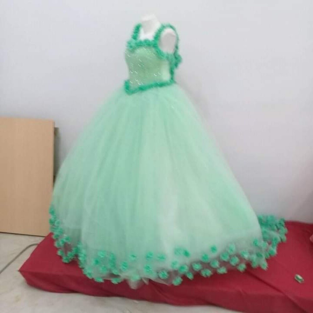 محل كراء فساتين بيضاء للعروس - 3