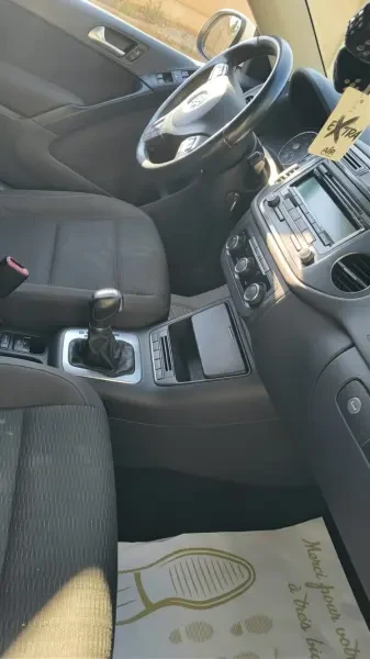 Volkswagen Tiguan - 4