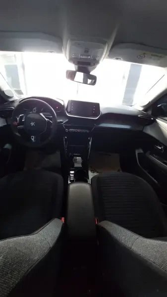 Peugeot 208 2022 Allure - 4