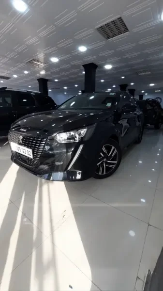 Peugeot 208 2022 Allure - 3