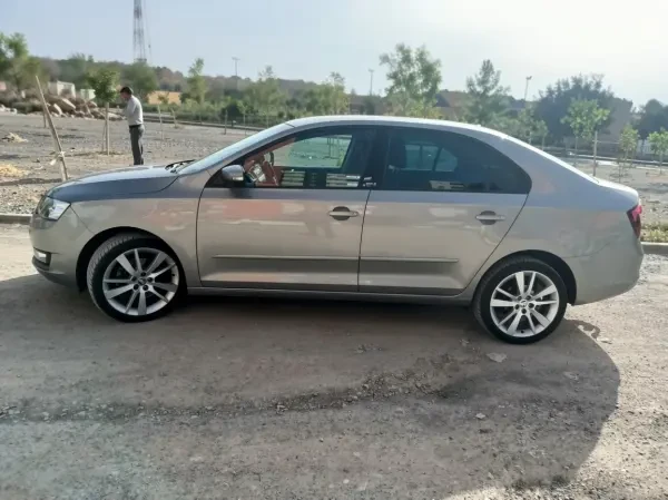 Skoda Rapid 2019 Edition - 3