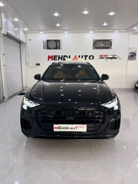 Audi Q8 2024 S Line - 3