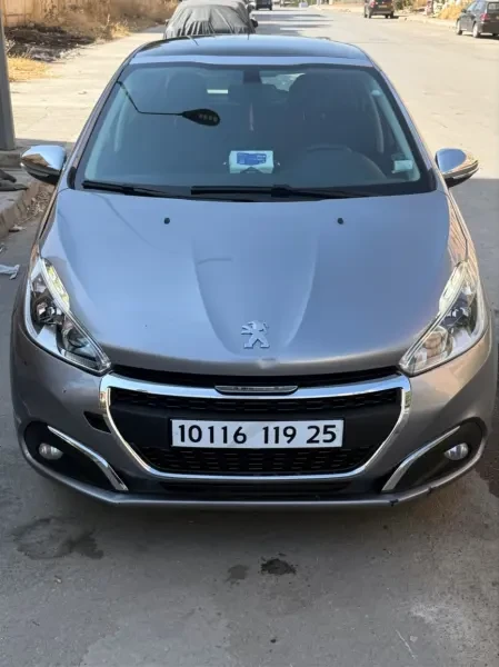 Peugeot 208 2019 GT Line - 3