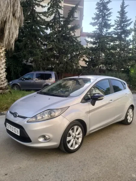 Ford Fiesta 2012 Titanium Sport - 4