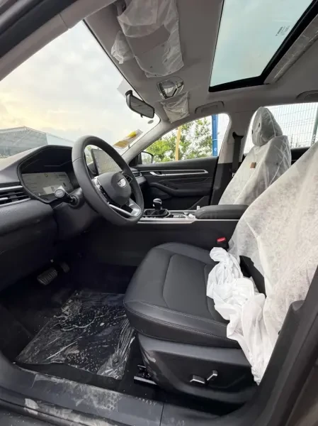 Geely Emgrand 2026 - 1