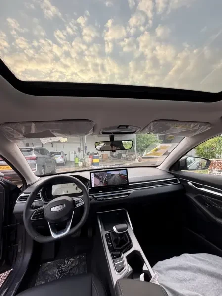 Geely Emgrand 2026 - 3