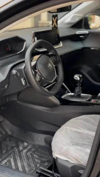 Peugeot 208 2022 Allure - 1