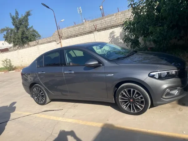 Fiat Tipo Sedan 2023 Life - 1