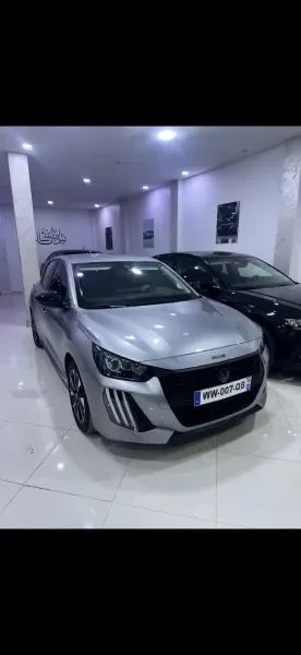 Peugeot 208 2025 E-Style - 2