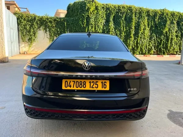 Volkswagen Passat 2025 Pro - 4