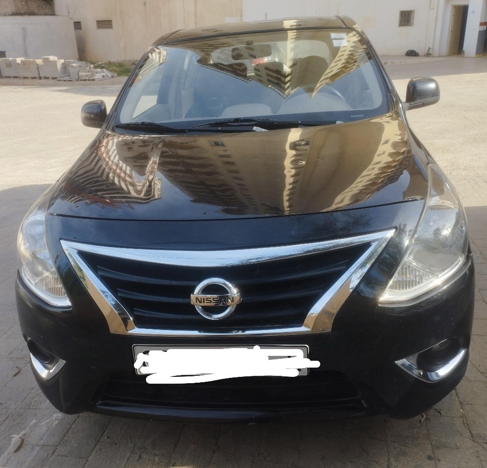 نيسان ساني - 1