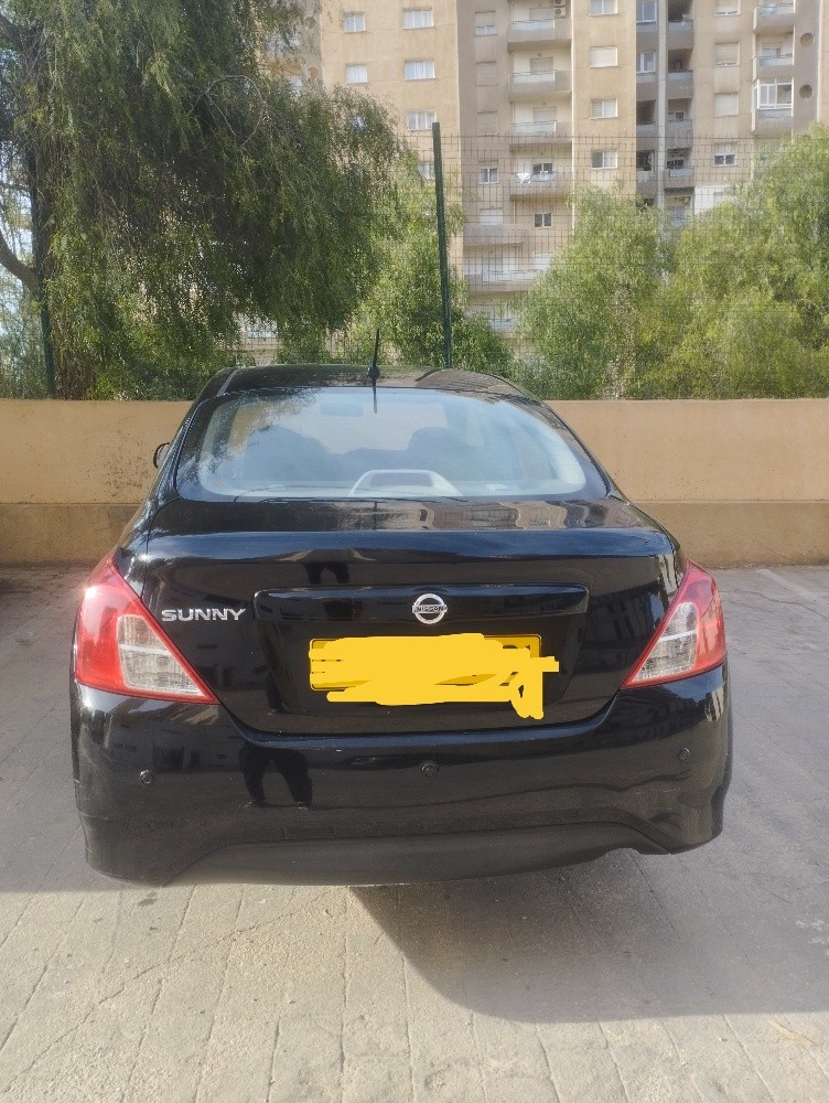 نيسان ساني - 2