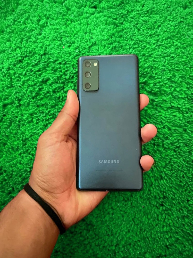 Samsung s20 fe - 2