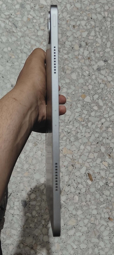 ايباد اير 6  ام 2 - 3