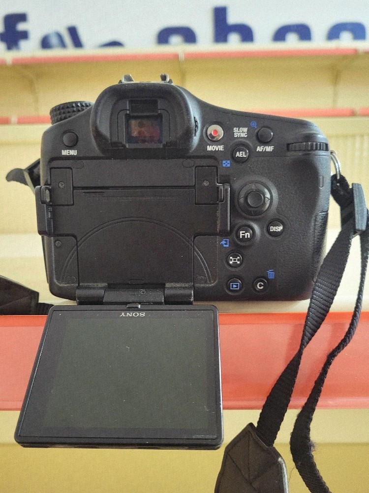 Sony A77 mark ii - 2