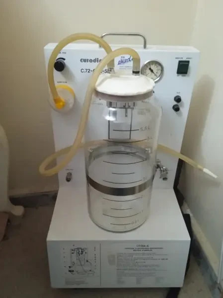 Aspirateur chirurgical de qualité - 1